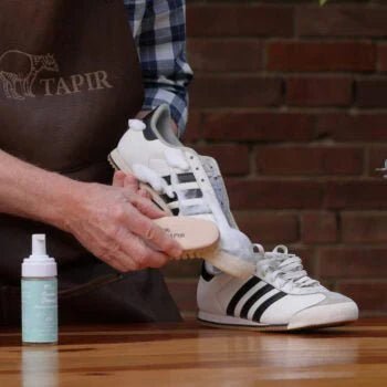 Natürliche Sneakerpflege Schritt für Schritt - Flexgreen GmbH